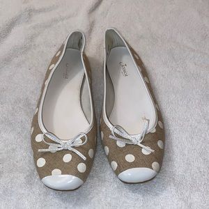 Polka dot flats